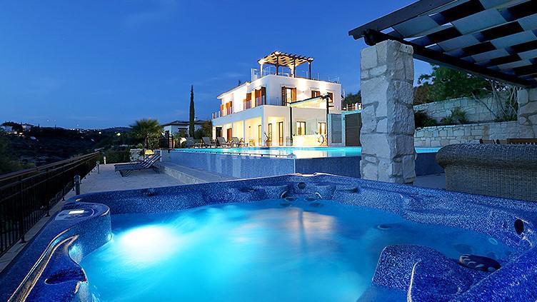 Вилла с бассейном на гольф-курорте (Aphrodite Villa 3)