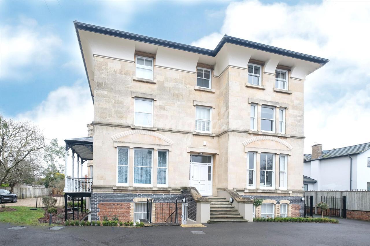 Квартира в Fulshaw Lodge, 53 Christchurch Road, Cheltenham, Gloucestershire, GL50