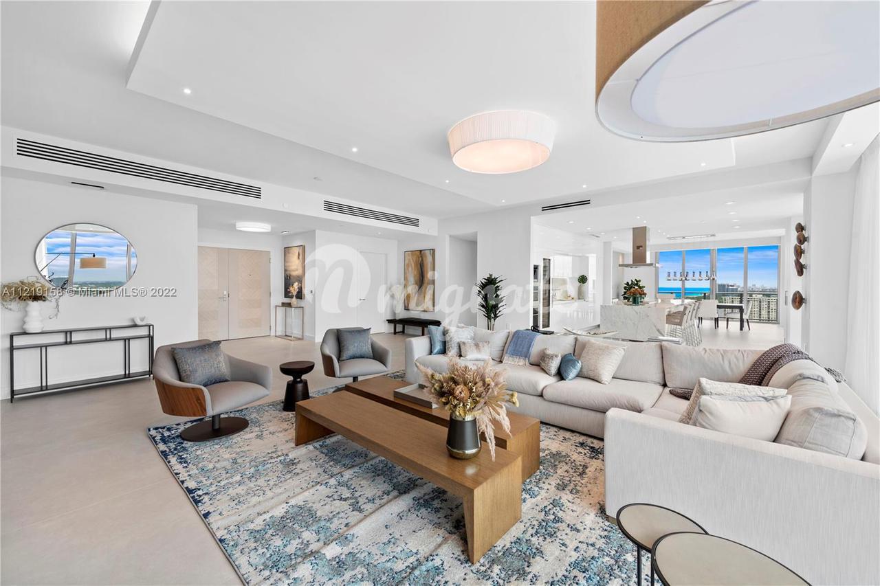 Кондоминиум в 330 Sunny Isles Blvd, UPH01 - Sunny Isles Beach, Florida