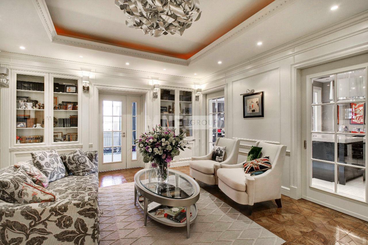 «Триумф Палас» (Триумф Палас)