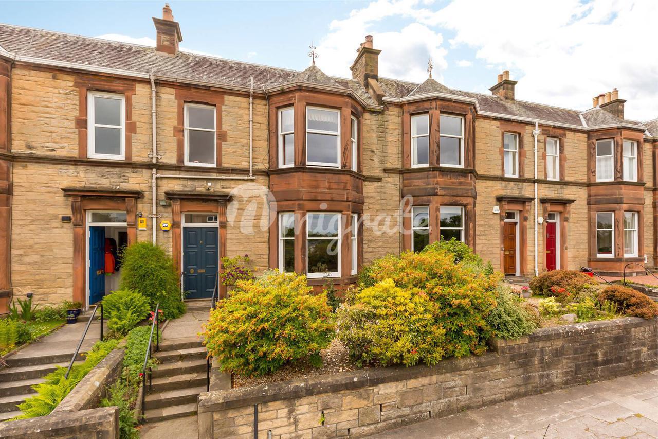 Вилла в Blinkbonny Crescent, Edinburgh, EH4