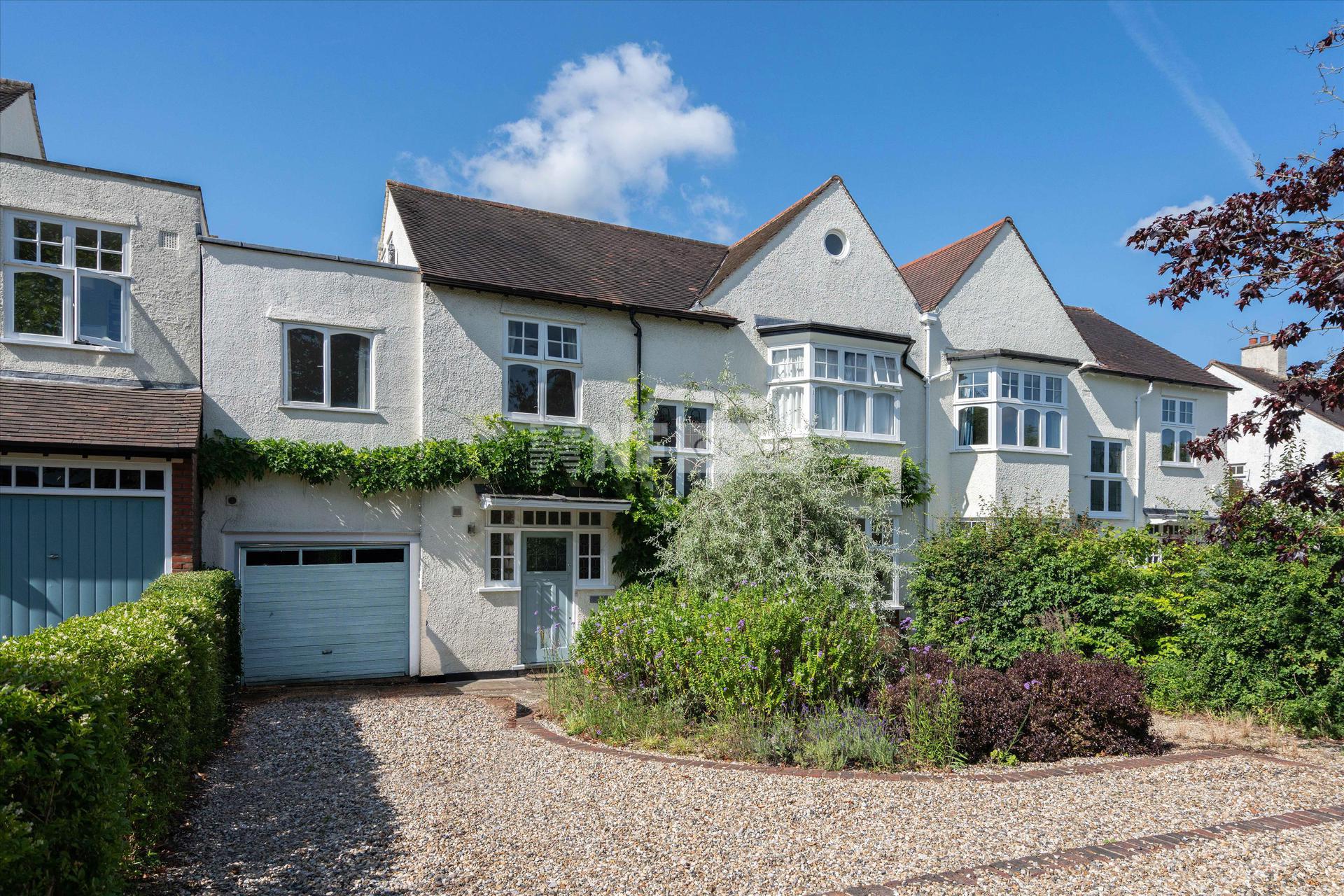 Вилла в Court Lane,  Dulwich Village London SE21