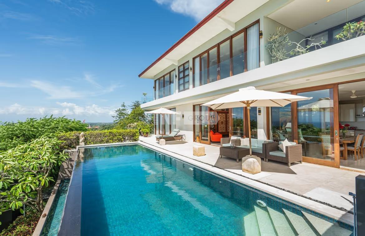Luxury hillside villa with breathtaking ocean views in Labuan Sait