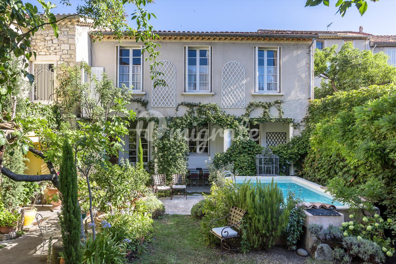 Продажа - Вилла в Vaison-la-Romaine, Vaucluse, Provence-Alpes-Côte d`Azur -  Vaison-la-Romaine во Франции, цена € 859 000 | KF.expert