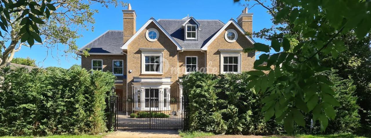 Вилла в Rowley Green Road,  Arkley, Hertfordshire, EN5