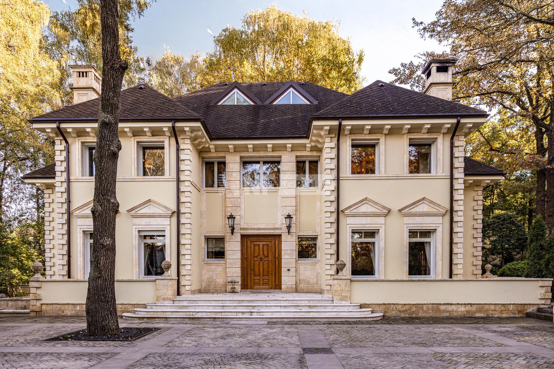 «Жуковка (Правая сторона)» (Zhukovka)