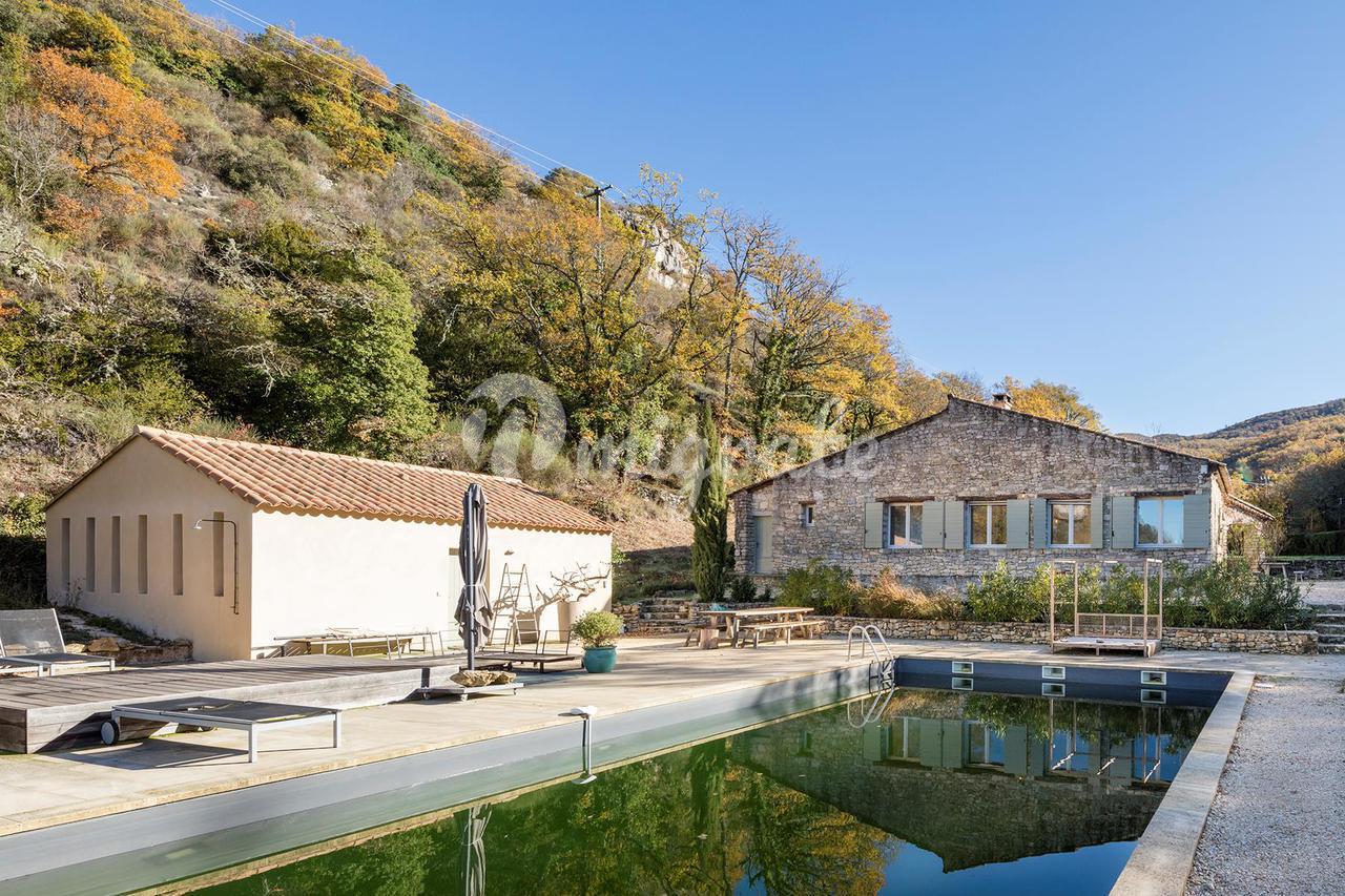 Вилла в Sivergues, Vaucluse, Provence-Alpes-Côte d