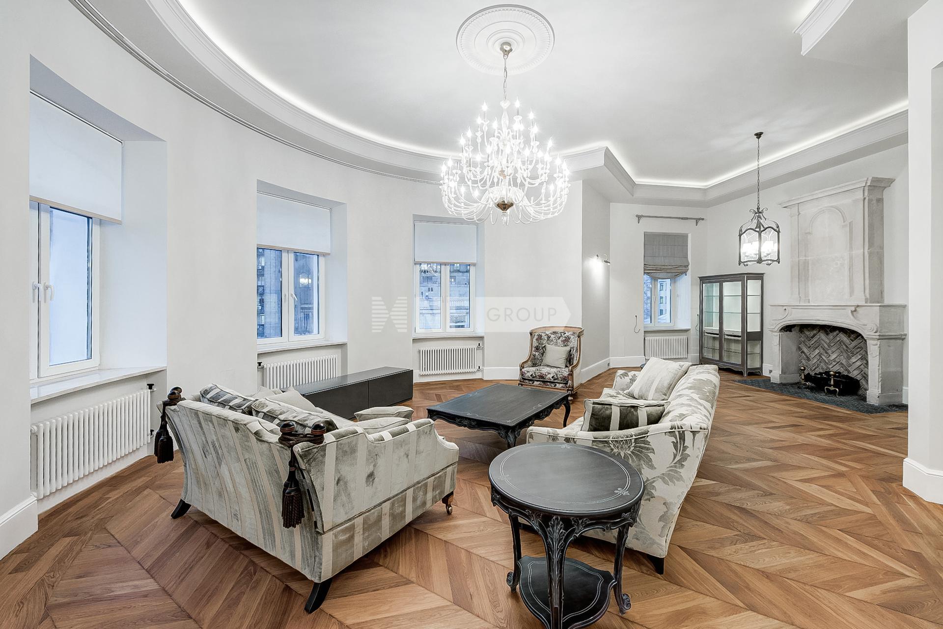 «Сивцев Вражек пер., 44/28» (Сивцев Вражек пер., 44/28)