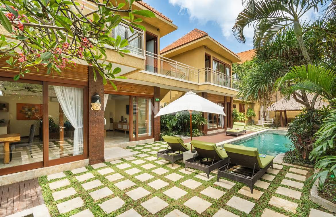 Sophisticated 4-bedroom Seminyak sanctuary for lease