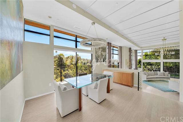 Вилла в 3649 Berry Drive - Studio City, California