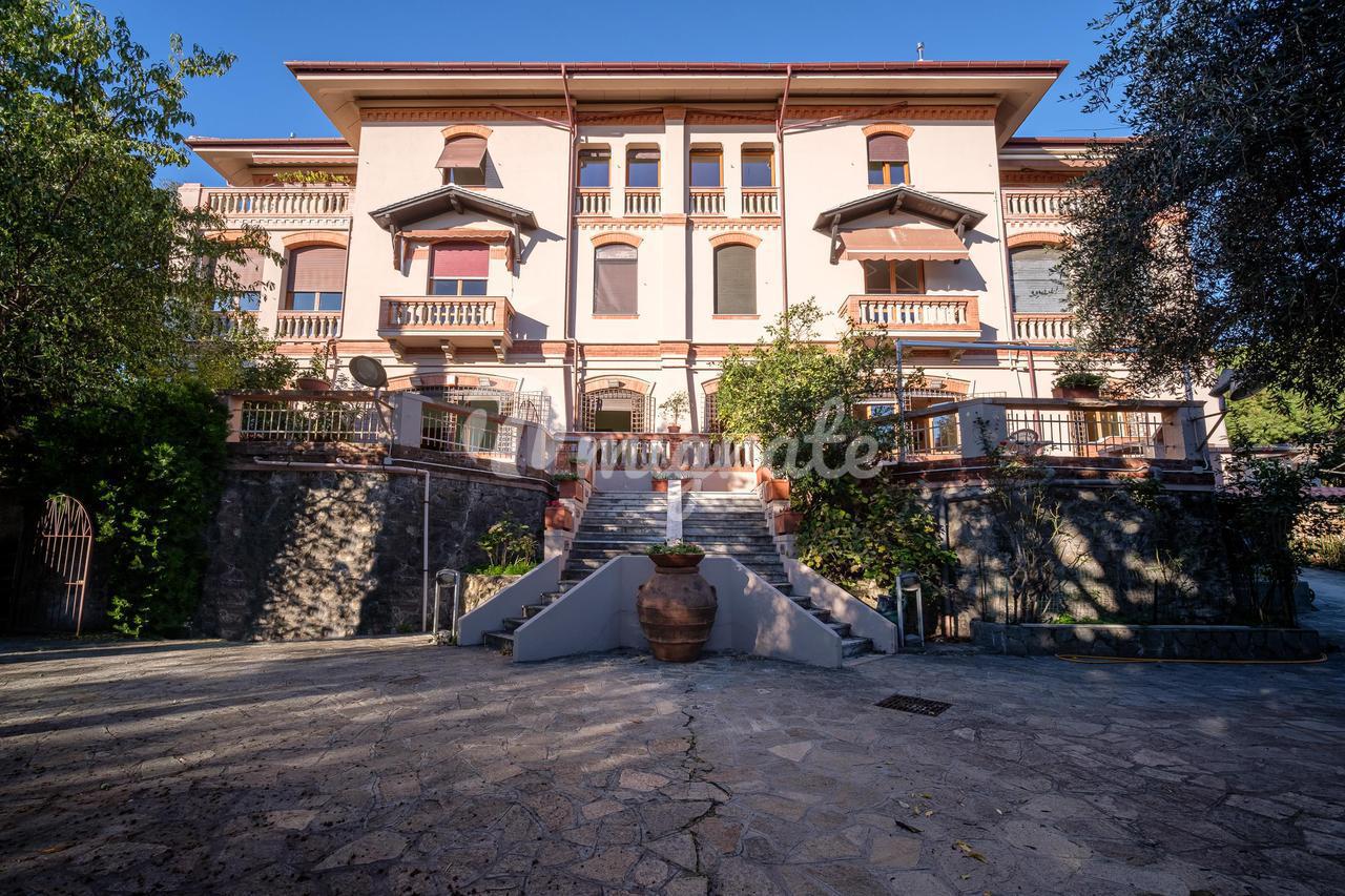 Апартамент в Genova, Liguria