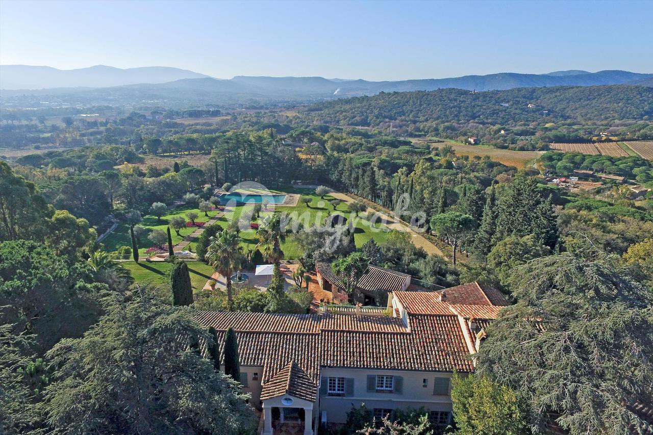 Вилла в Grimaud, Var, Provence-Alpes-Côte d`Azur