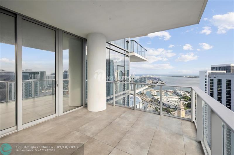 Кондоминиум в 851 NE 1st Ave, 4212 - Miami, Florida