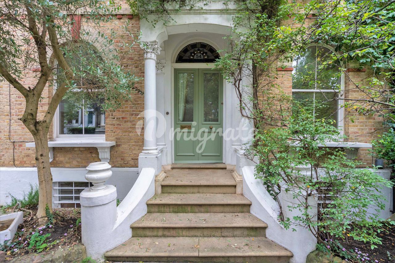 Вилла в Talfourd Road, Peckham, London, SE15