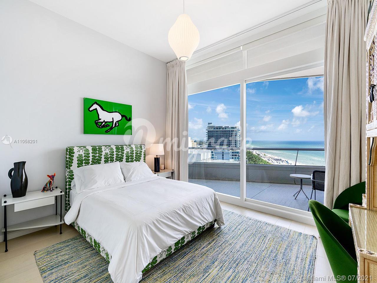 Кондоминиум в 3315  Collins Ave , 14A - Miami Beach, Florida