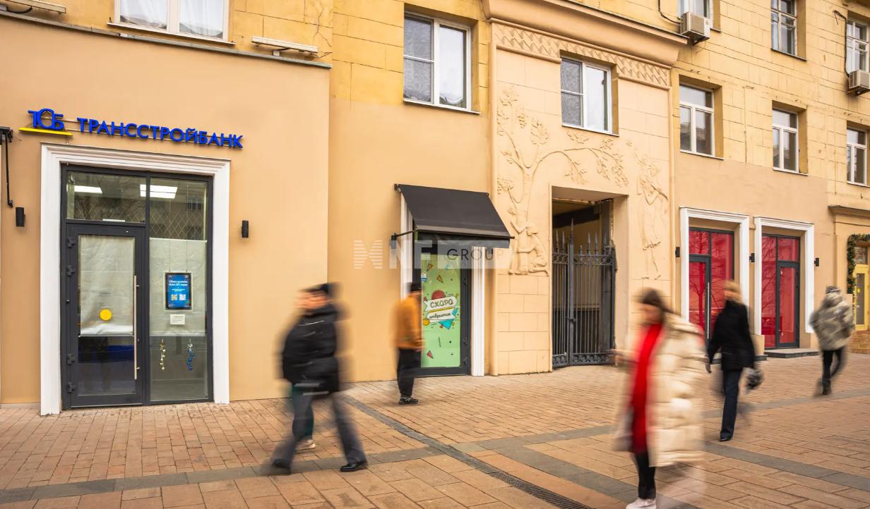 Zemlyanoy Val, d. 25 