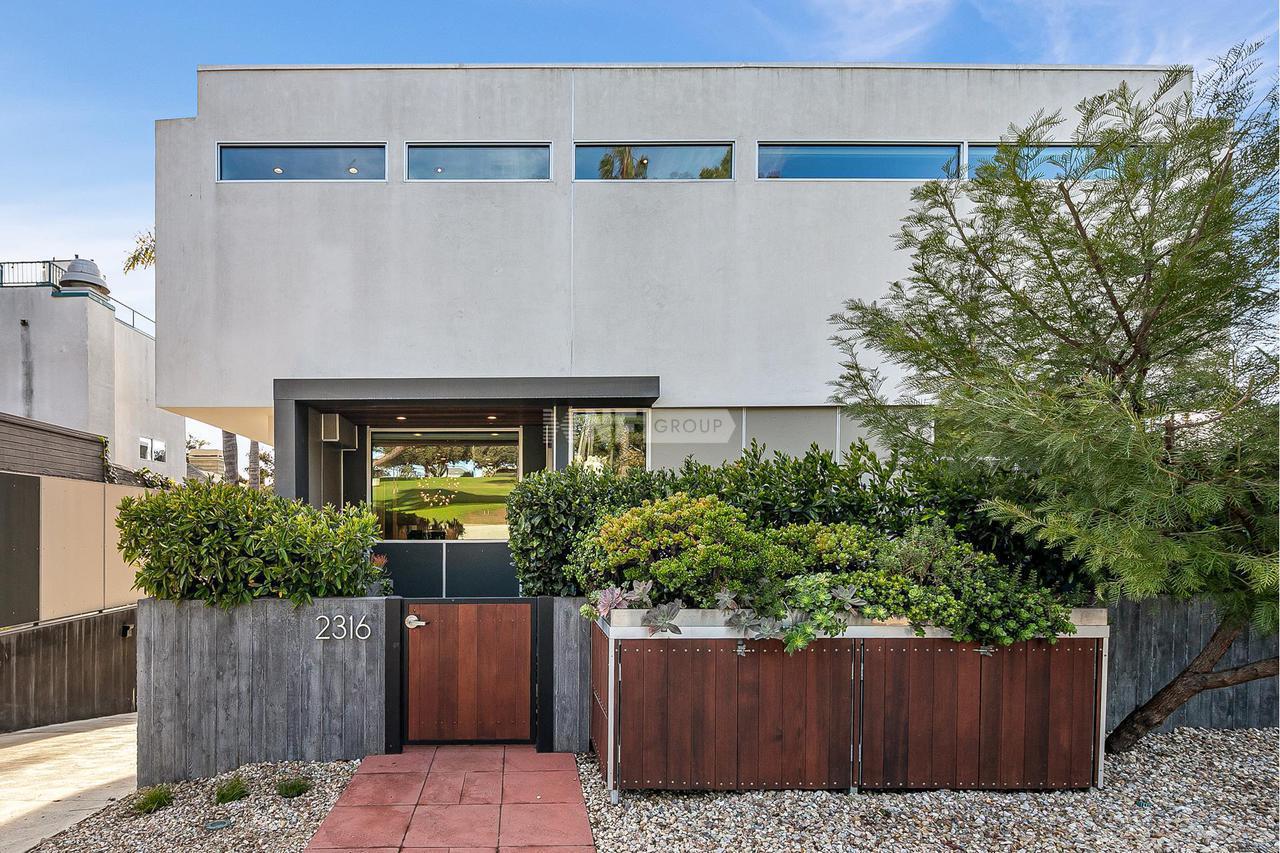 Кондоминиум в 2316 3rd St - Santa Monica, California