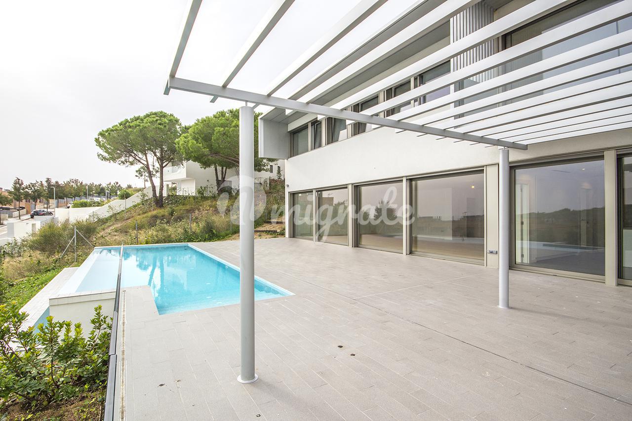 Вилла с современным дизайном в Кабрильсе (BestMaresme)