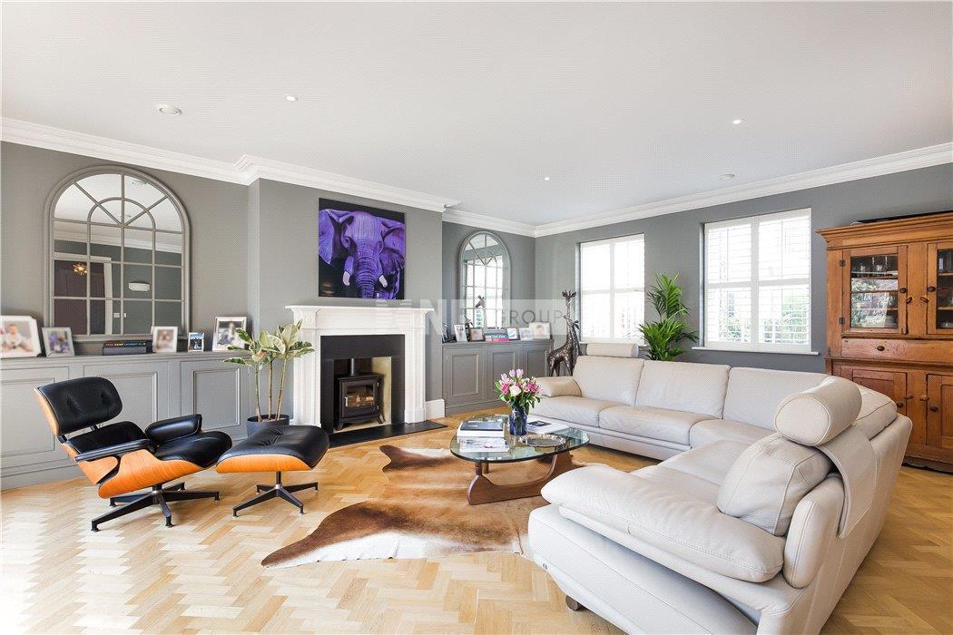 Вилла в Clifton Road, London, SW19