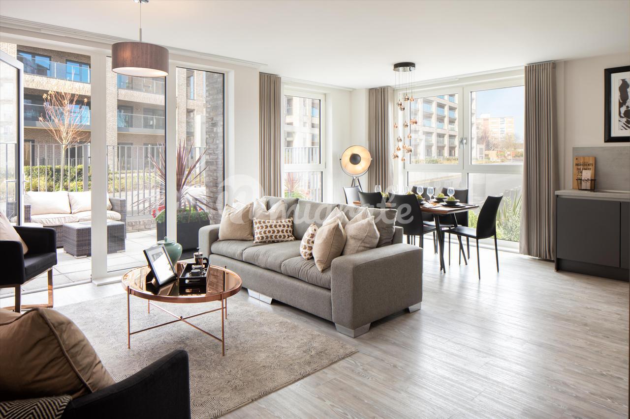 Квартира в Upton Gardens, Green Street, Upton Park, London, E13 9AZ