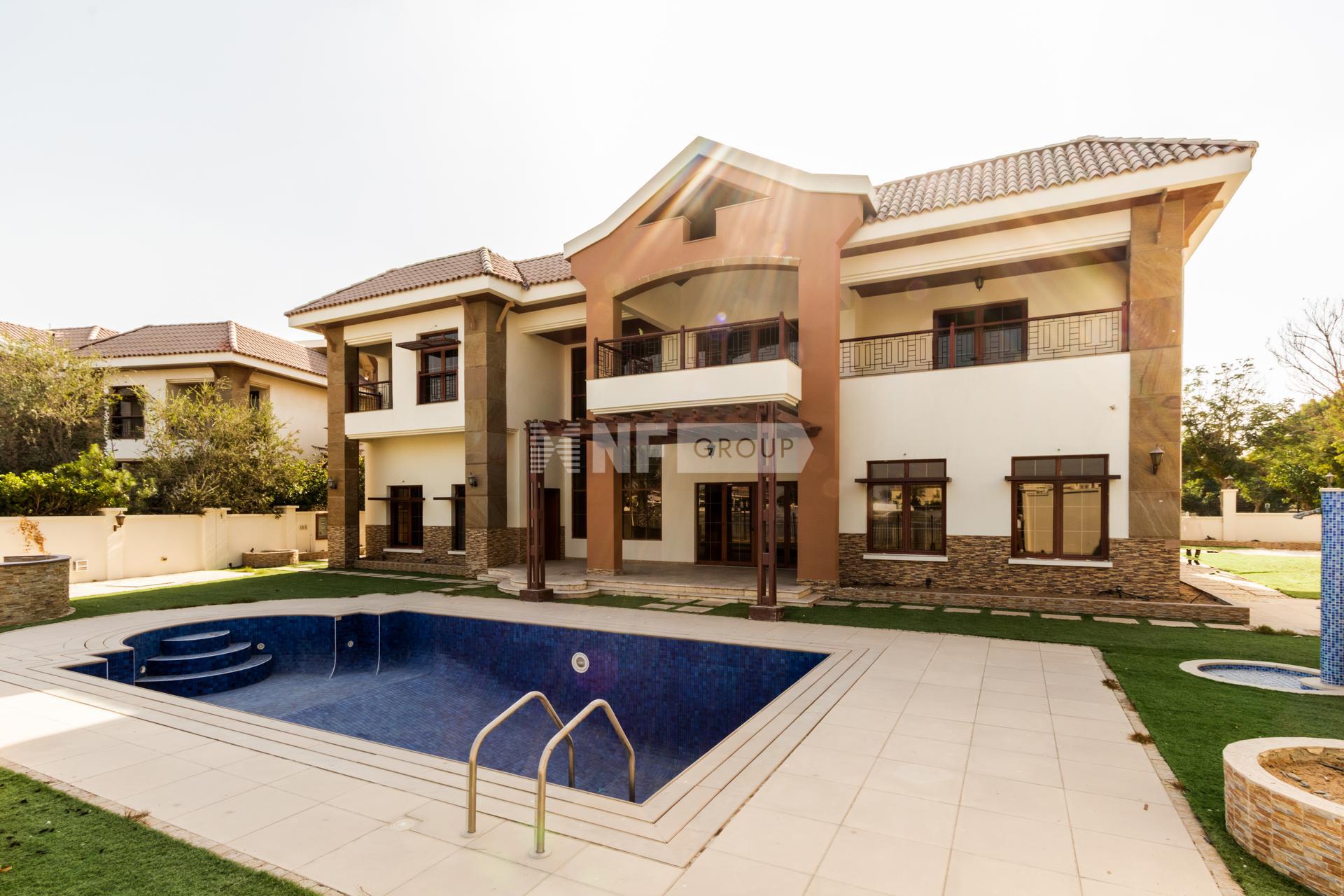 Особняк с 5 спальнями в Jumeirah Island (5 Bedrooms Mansion in Jumeirah Island)