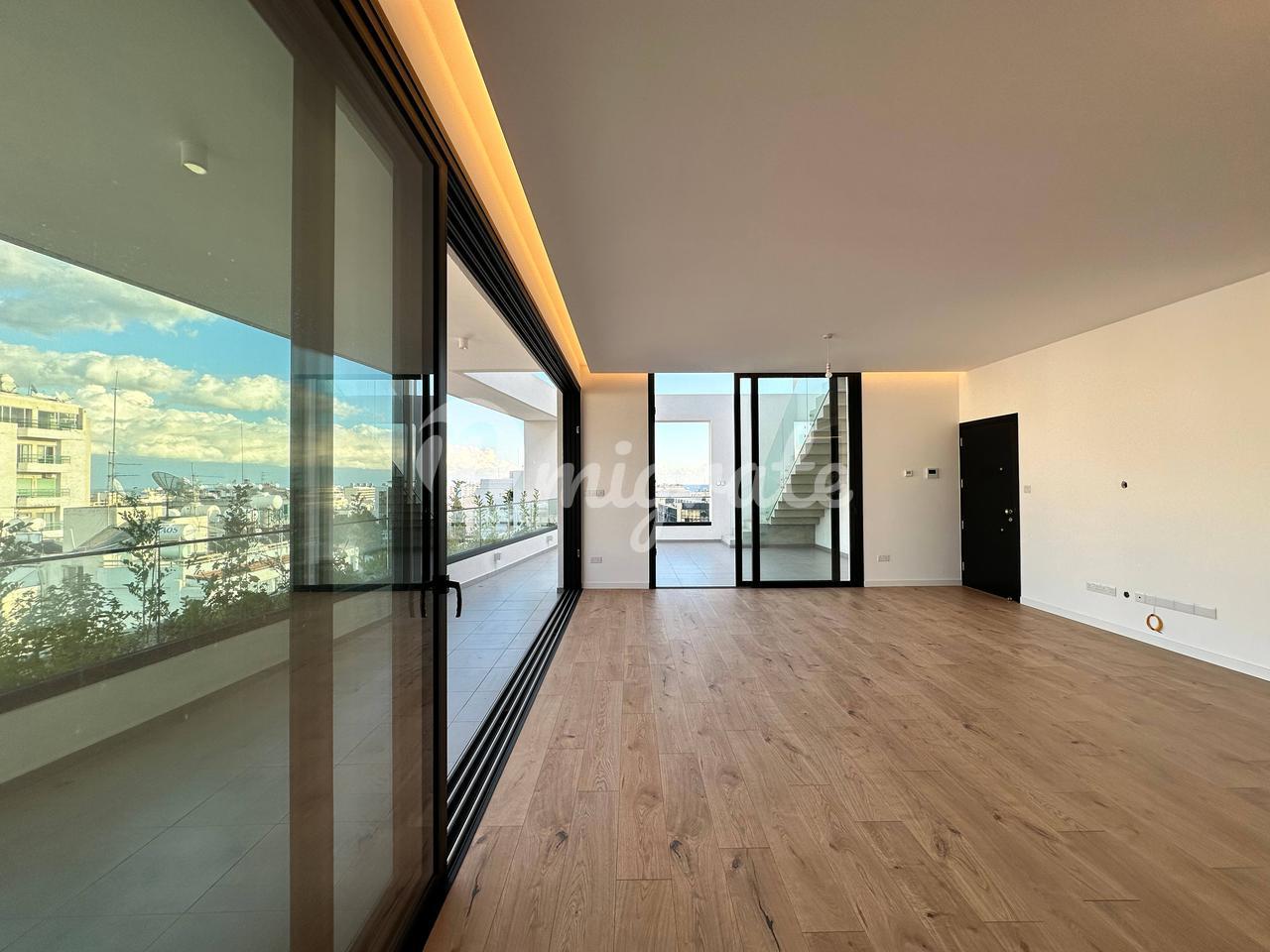 Пентхаус с 3 спальнями в Агиа Зони, Лимассол
 (3 Bedroom Penthouse in Agia Zoni, Limassol)