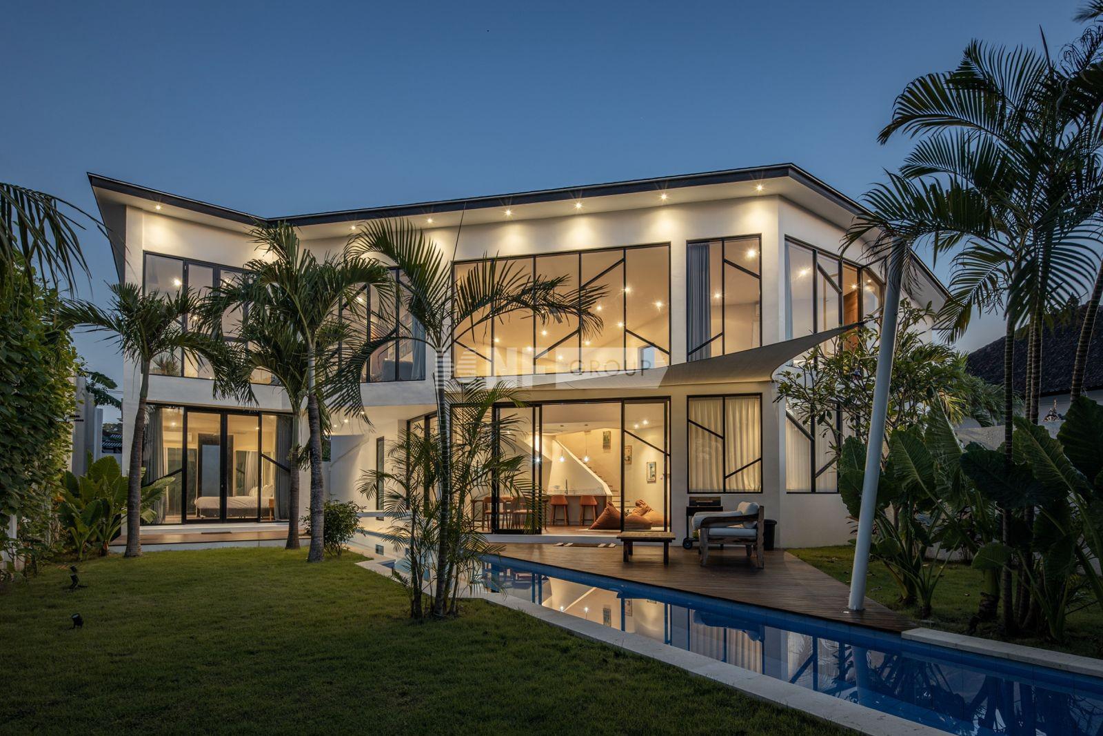 Modern Dual-Villa Investment Near Seseh Beach