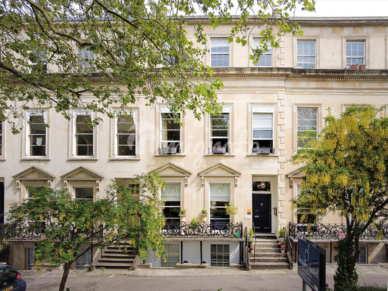 Вилла в Royal Parade, Cheltenham, Gloucestershire, GL50