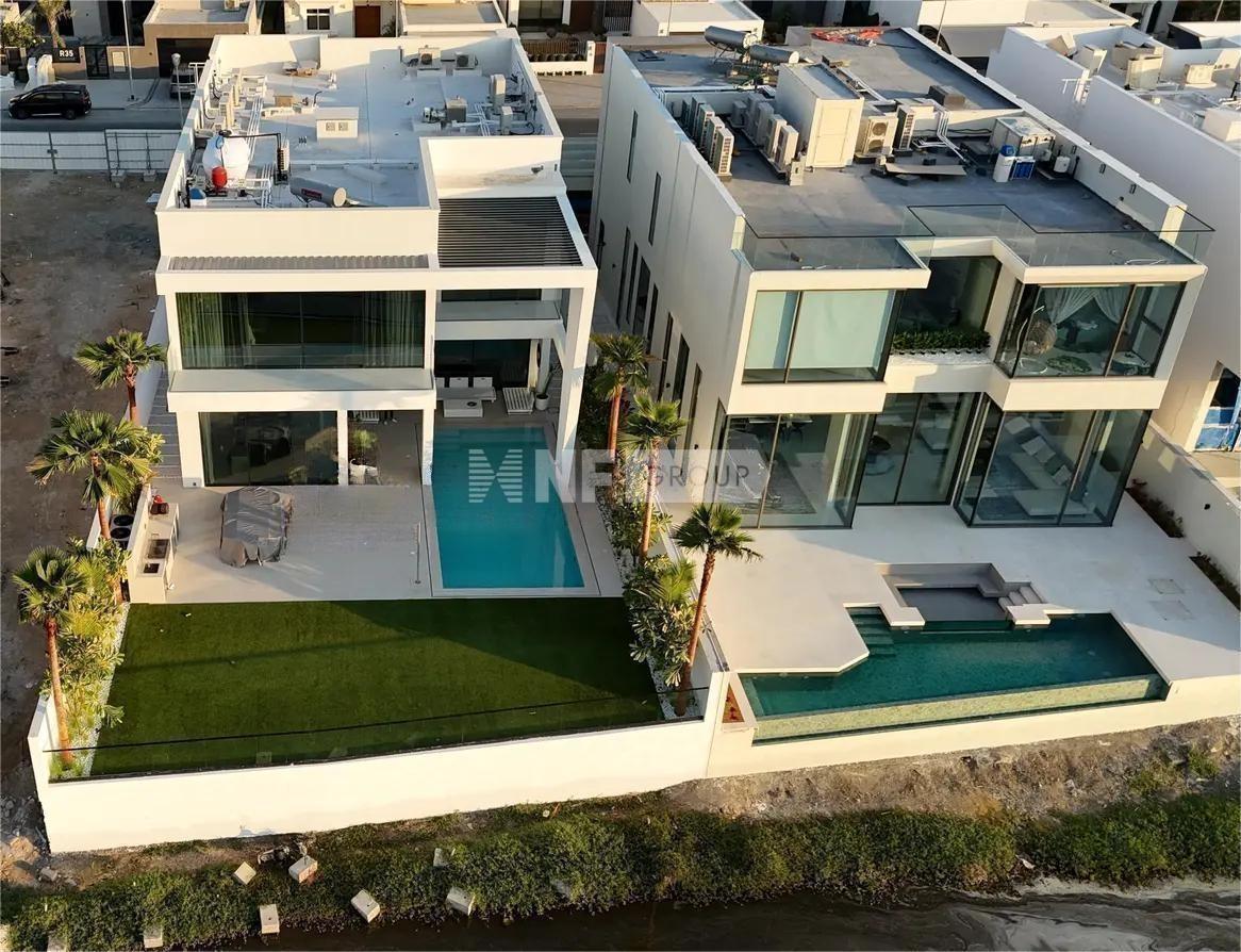 5 Bedroom Villa at Jumeirah Park