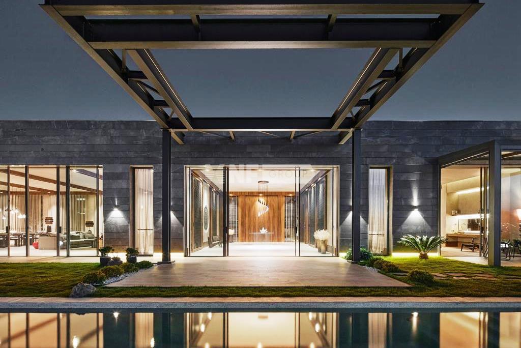 Элитный особняк с видом на море в Бодруме