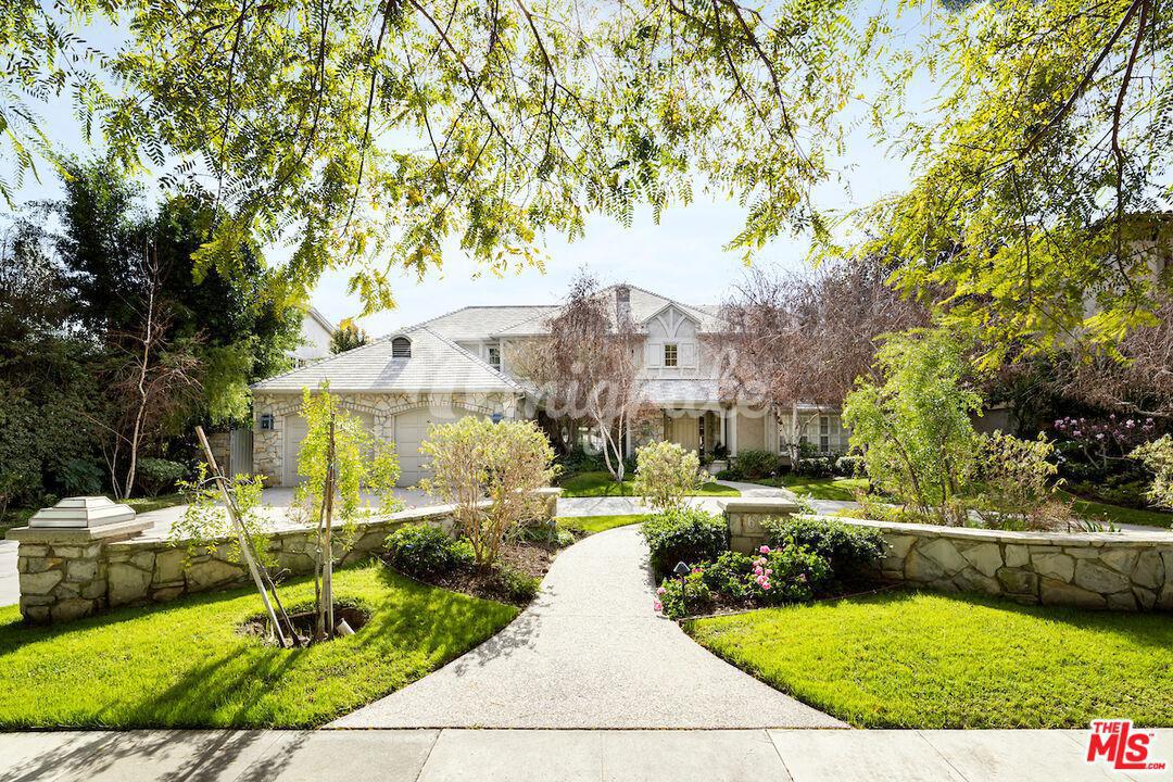 Вилла в 605 N Roxbury Dr - Beverly Hills, California