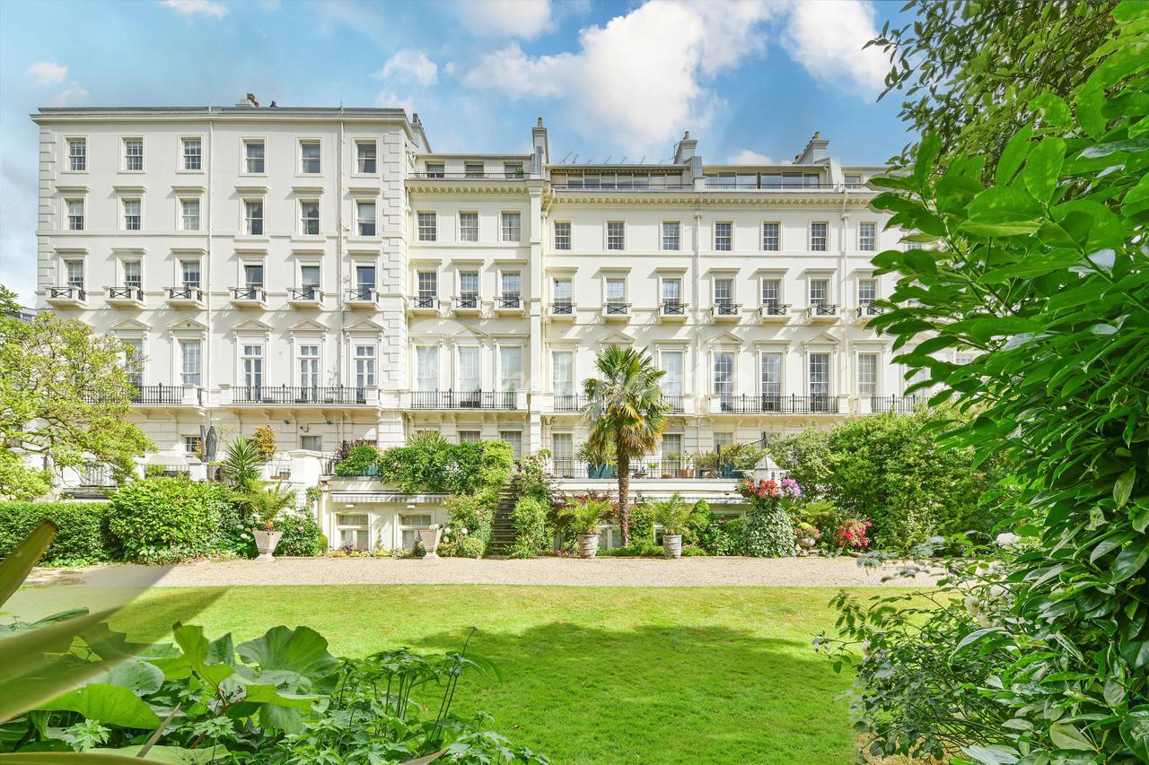 Продажа - Квартира в Hyde Park Gardens, Hyde Park, London, W2. - в Лондоне  в Великобритании, цена € 11 328 938 | KF.expert