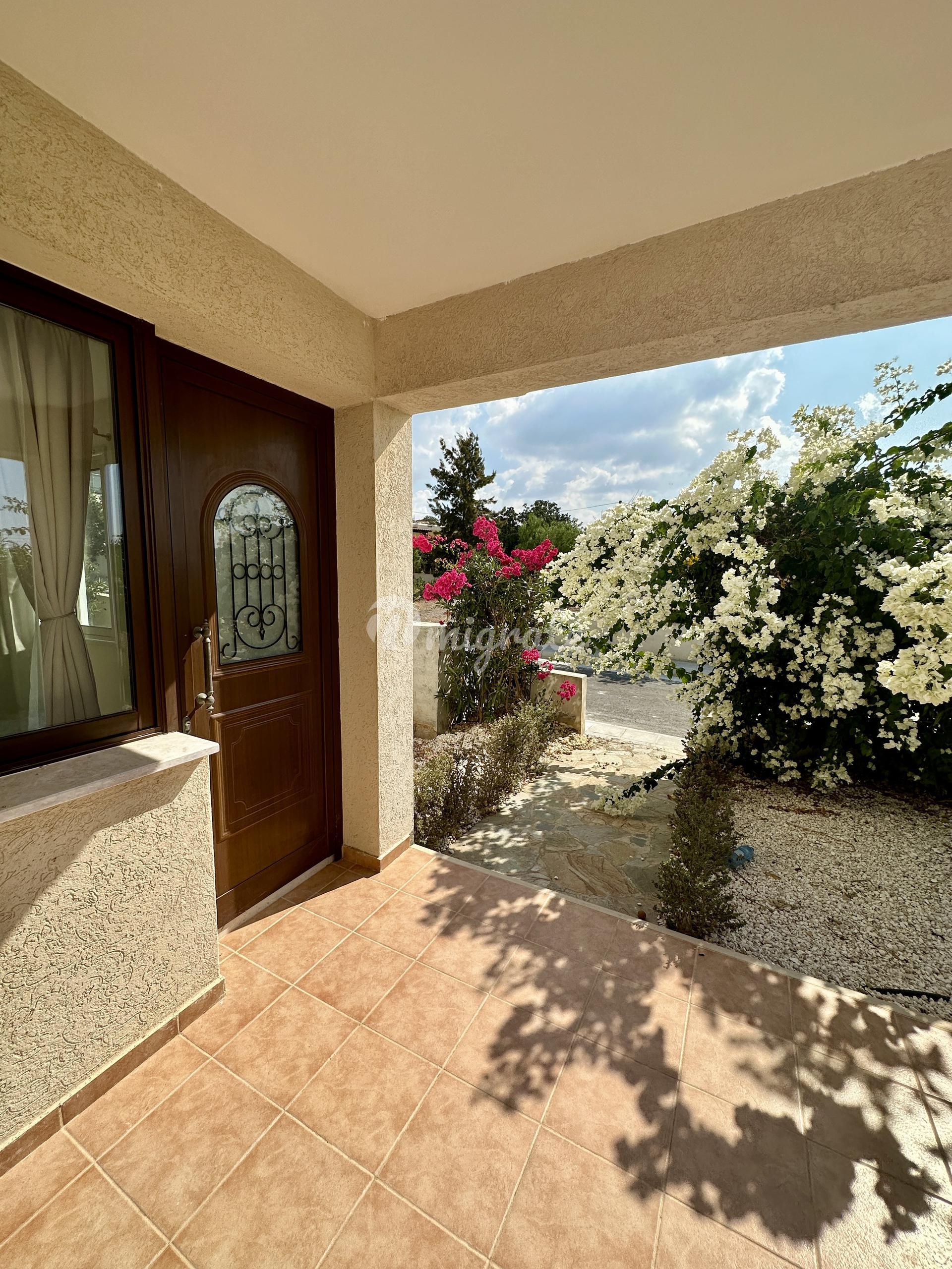 Вилла с 3 спальнями в Пегии, Пафос
 (3 Bedroom Villa in Pegeia, Paphos)