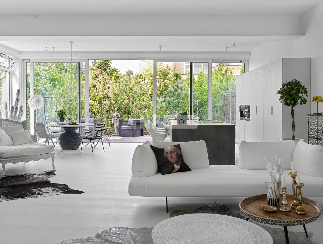 «Парк Авеню» (Park Avenyu)