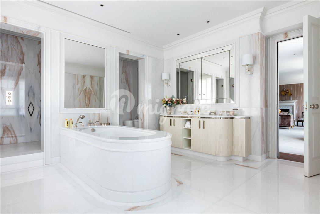 Квартира в St James