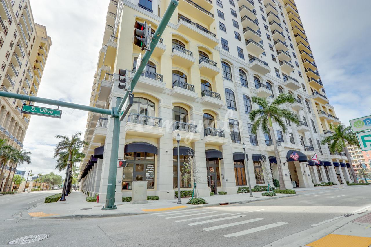 Кондоминиум в 701 S Olive Avenue, 112 - West Palm Beach, Florida