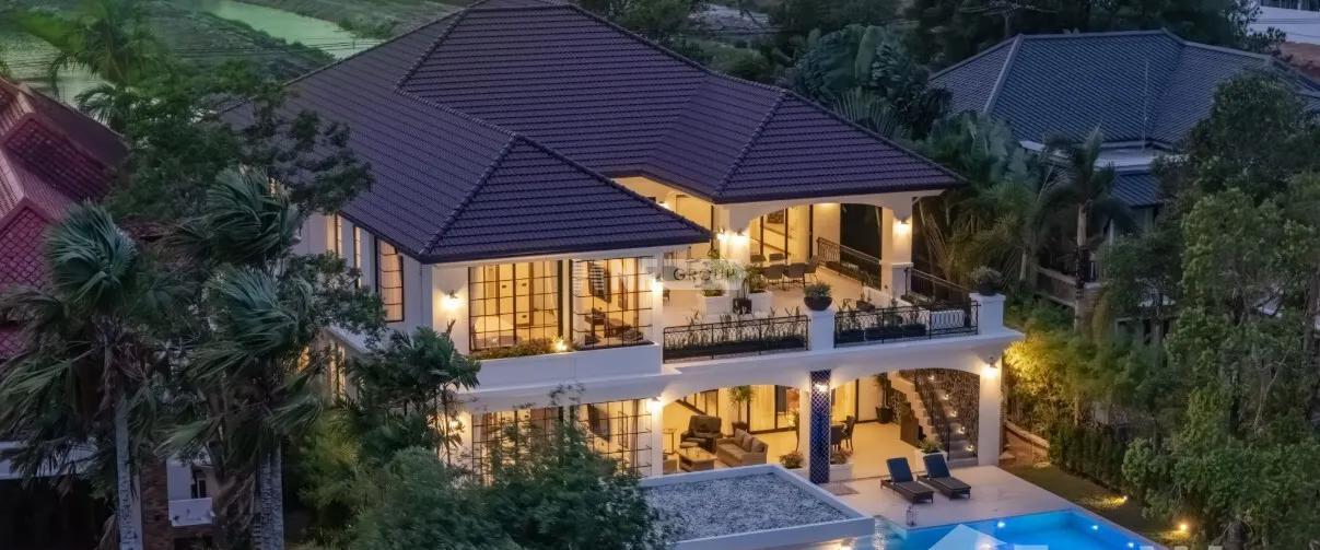 Laguna Homes