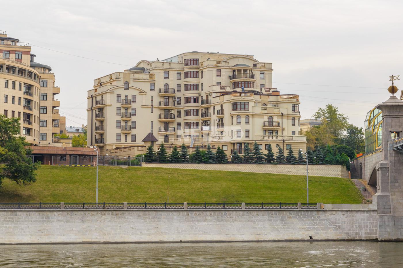 «Дом в Ростовском переулке» (Дом в Ростовском переулке)