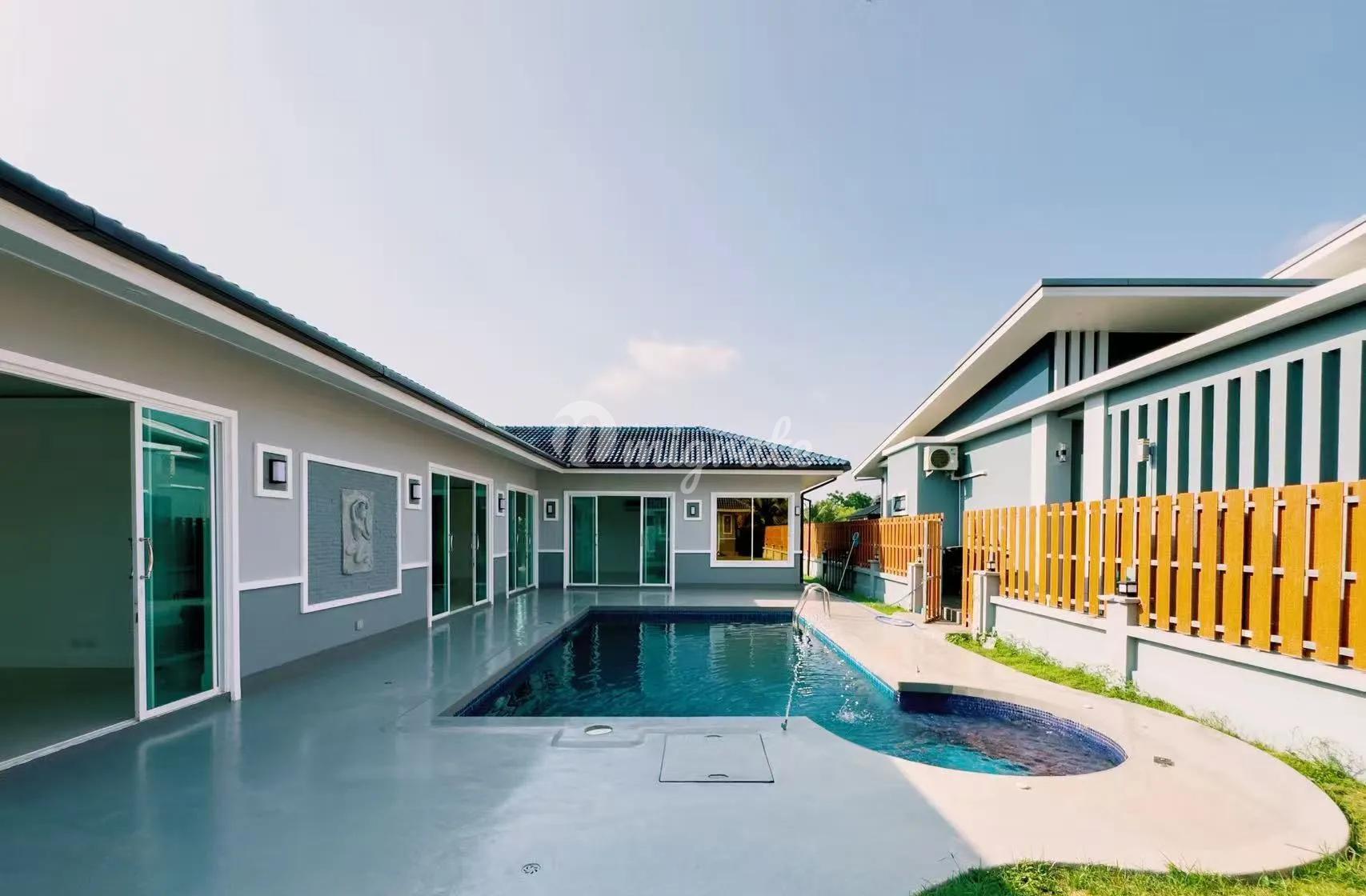 Pineapple Villa Phuket