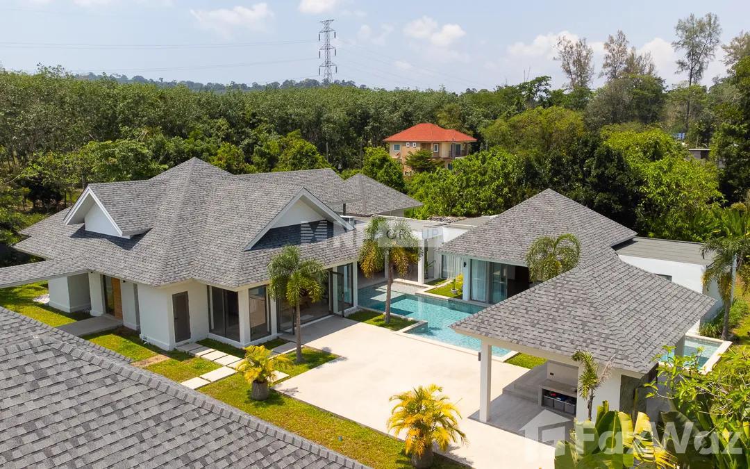 Spectacular 7 Bedrooms Standalone Villa in Phuket